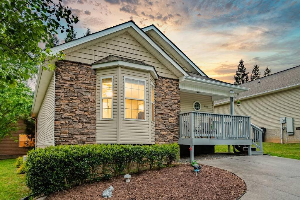 Great Smoky Mountain Get-Away Villa Pigeon Forge Eksteriør billede